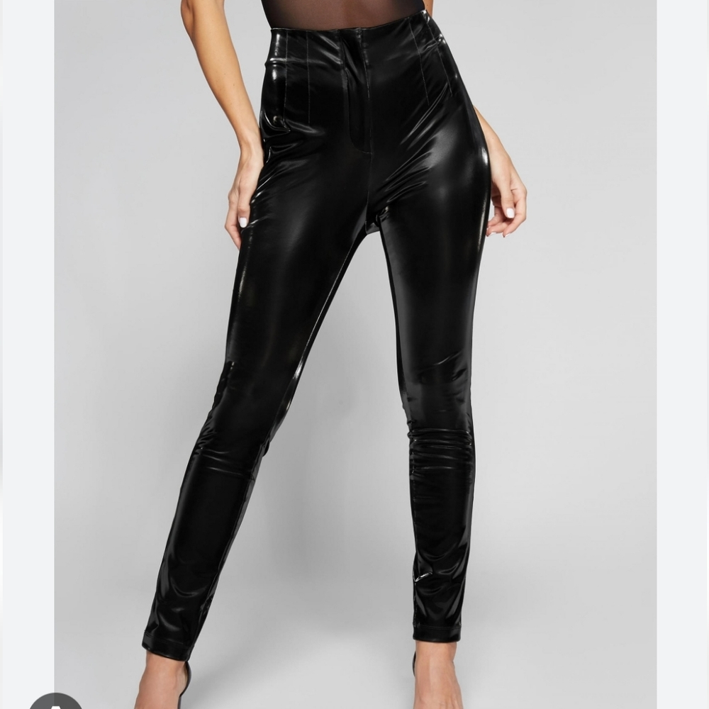 NWT Marciano pant size medium